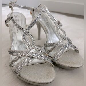 Sparkly Silver Faux Rhinestone Strappy Heels Sandals - 8 1/2